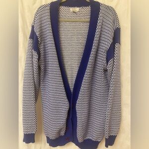 Vintage cardigan sweater. Measurements included in pics.